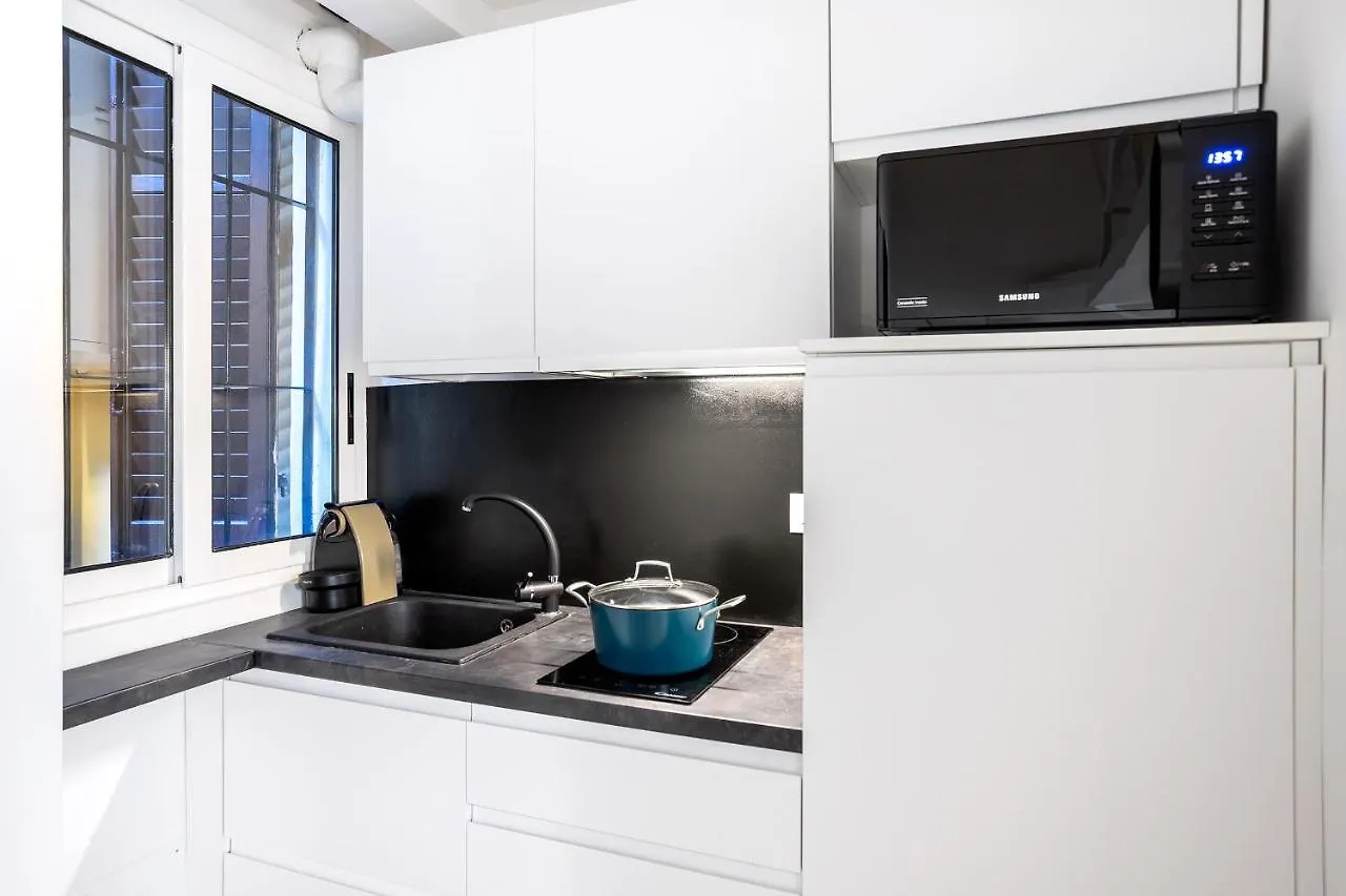 Apartment Heart Of Porta Venezia - Cozy City Loft - 2Mts To M4 Metro Milan